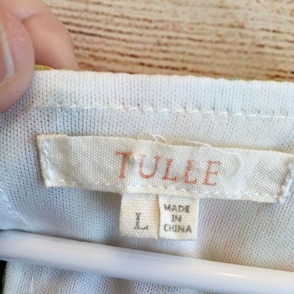 TULLE BRAND TOP IN GEOMETRIC PRINT‎ - Picture 4 of 6